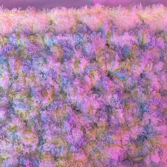 Hand crochet baby snuggle blanket - Picture 2 of 2